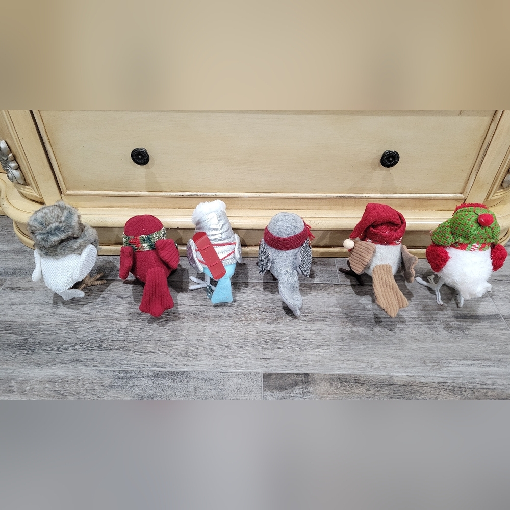 Festive Bird Figurine Set - Picture 3 of 4